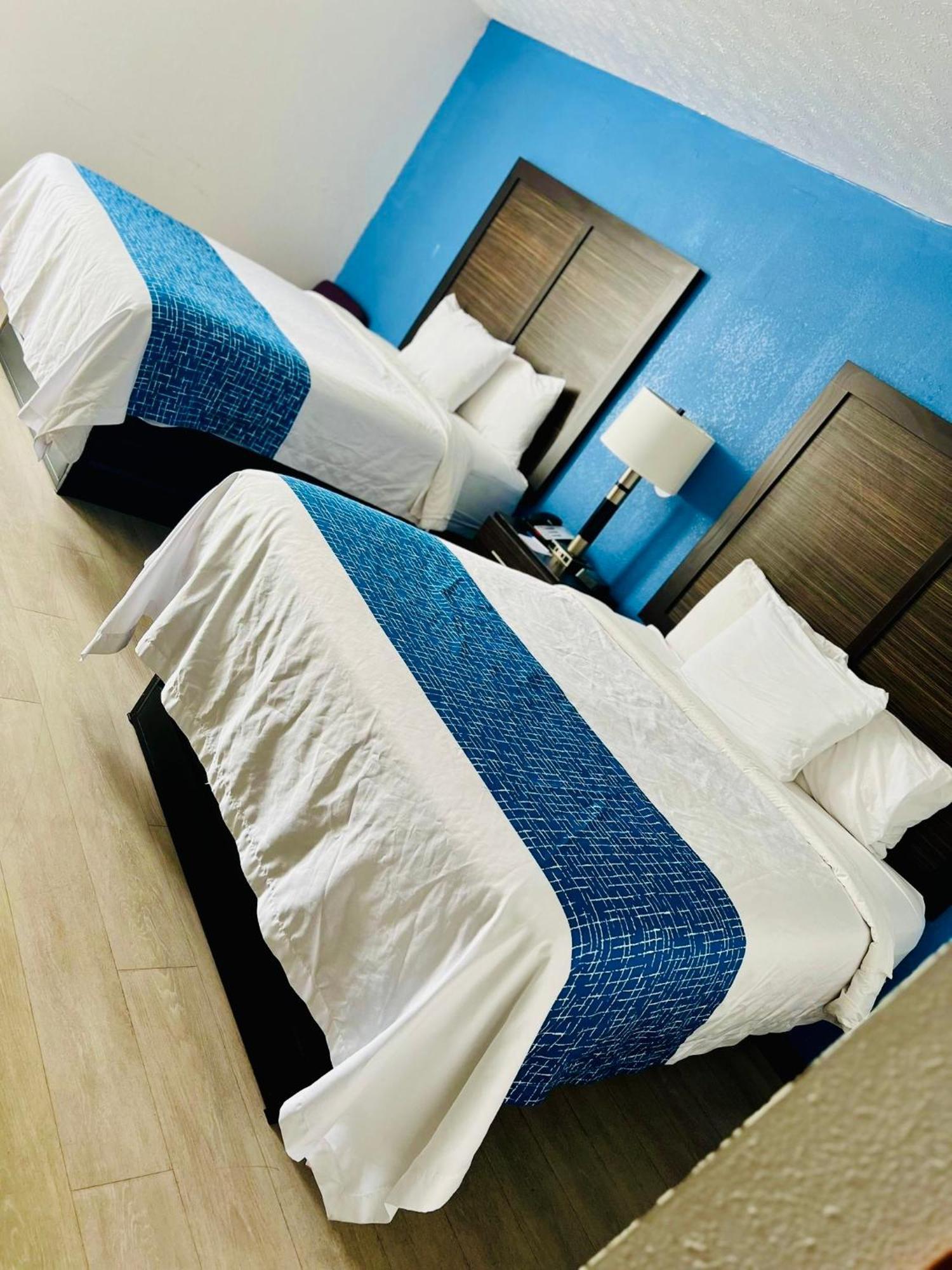 Travelodge By Wyndham Gallipolis Экстерьер фото